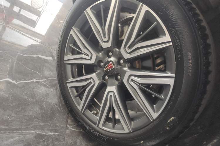 Used Hongqi HS5 2022 Facelifted Version 2.0T Smart Connect Flagship All-Wheel-Drive Edition