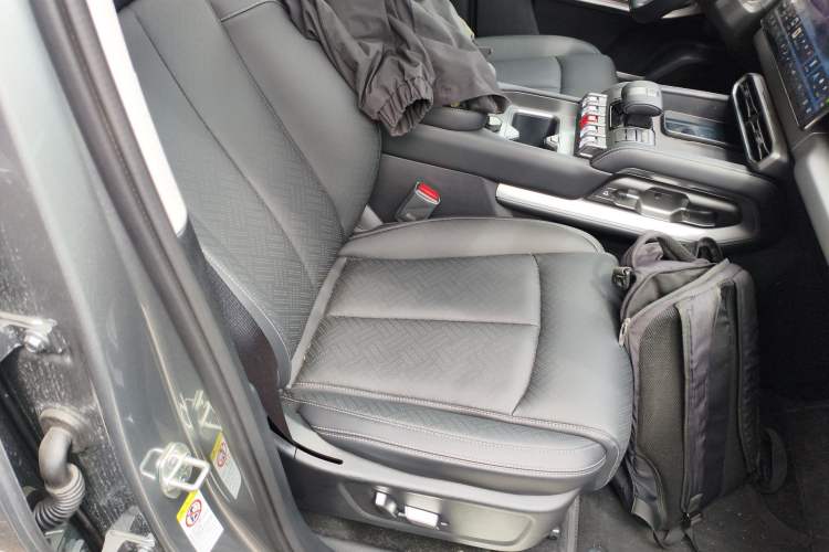 Used Formula Leopard Titanium 3 2025 501KM All-Wheel Drive Intelligent Driving Ultra Version
