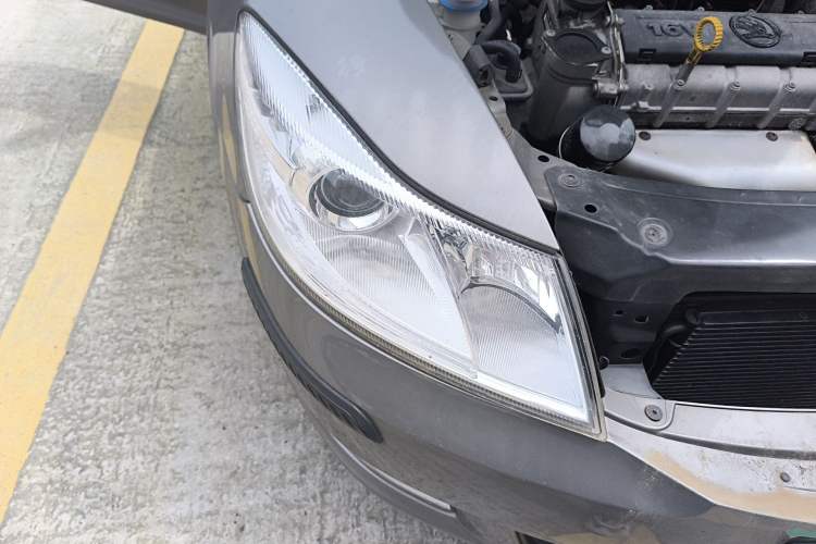 Used Skoda Octavia 2015 Classic Model 1.6L Manual Eado Version
