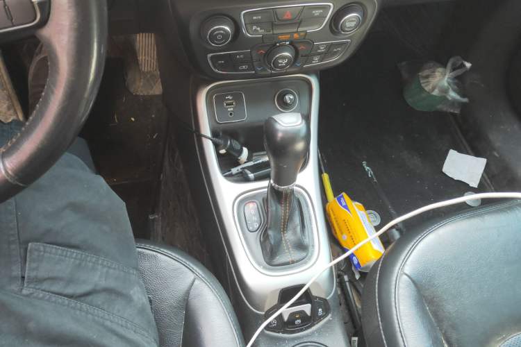 Used Jeep Compass 2017 200T Automatic Family Edition