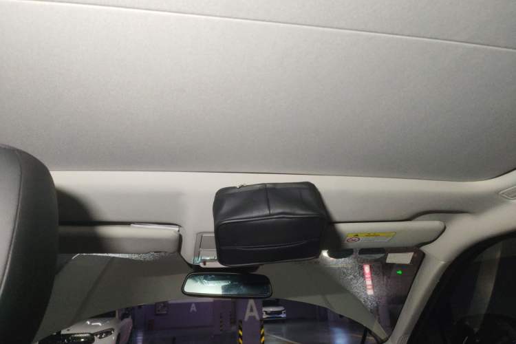 Used Land Rover Range Evoque 2018 240 PS SE Smart Brilliance Edition
