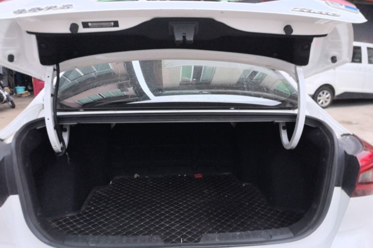 Used CHANGAN Eado New Energy 2019 EV460 Smart Edition Trunk