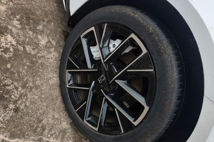 Used Avatr 06  Right Front Wheel Hub