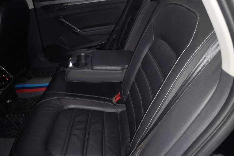 Used Volkswagen Passat 2017 330TSI DSG Luxury Edition
