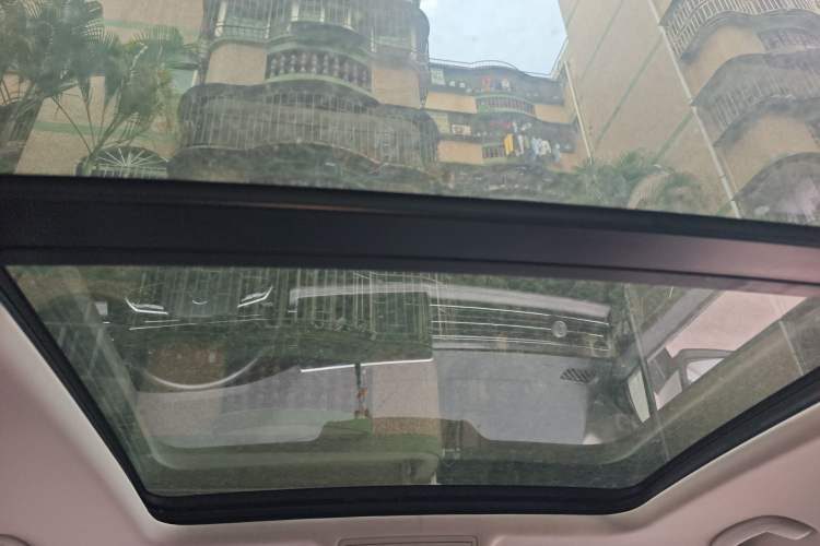 Used Volkswagen Tiguan L 2023 330TSI Automatic Two-Wheel Drive R-Line Enjoyment Edition Headliner