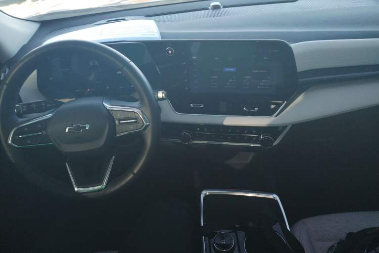 Used Chevrolet Equinox Plus 2024 155km ACTIV Ultimate Edition