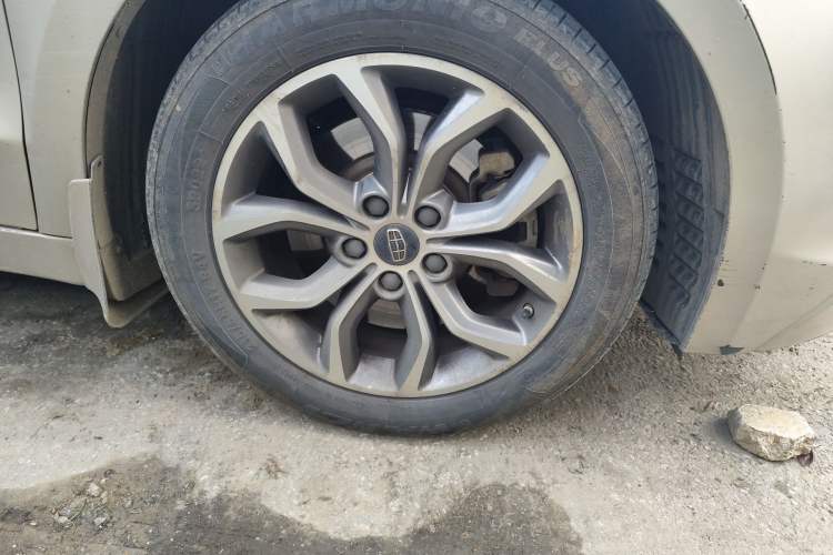 Used Geely Auto Emgrand GT 2016 2.4L Zunya Model Right Front Wheel Hub