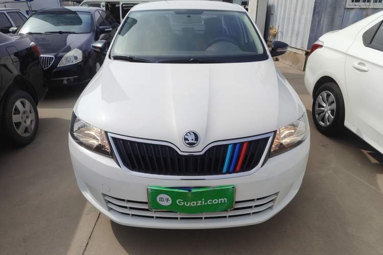 Used Skoda Rapid 2016 1.6L Manual Front-Wheel-Drive Version