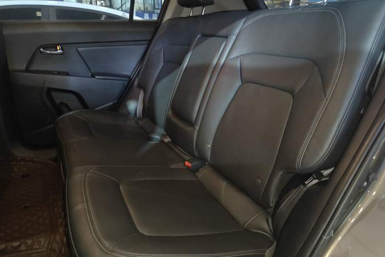 Used Kia Sportage R 2015 2.0L Automatic Two-Wheel Drive GLS
