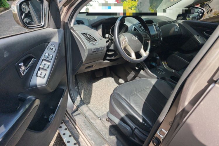 Used Hyundai ix35 2013 2.0L Automatic Two-Wheel Drive Smart GLS China IV Standard Driver Seat