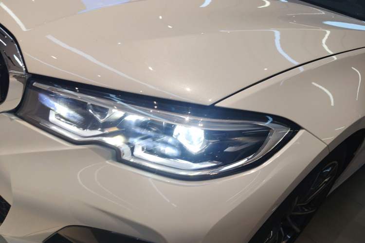 Used BMW 3 Series 2021 Restyled 325Li M Sport Package Left Front Headlight