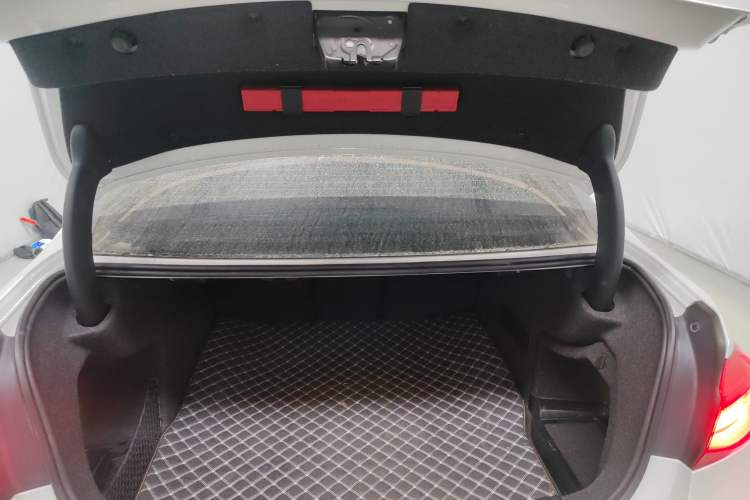 Used BMW 3 Series 2016 316Li Fashion Model
