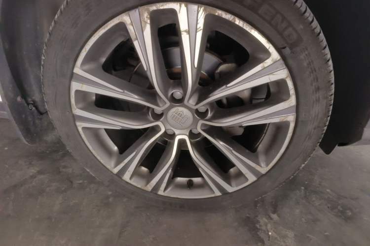 Used BYD Tang 2018 2.0T Automatic SmartConnect Prestige 7-Seater China V Standard
