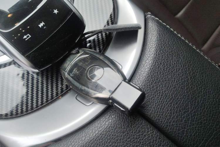 Used Mercedes-Benz GLC 2018 Facelifted GLC 260 4MATIC Dynamic Edition Vehicle Key