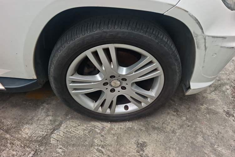 Used Mercedes-Benz GLK-Class 2015 GLK 300 4MATIC Fashion Edition Ultimate Version Right Front Wheel Hub