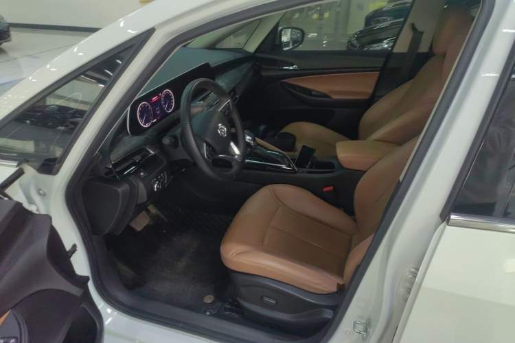 Used Buick GL6 2021 323T Mild Hybrid Connect Luxury Model
