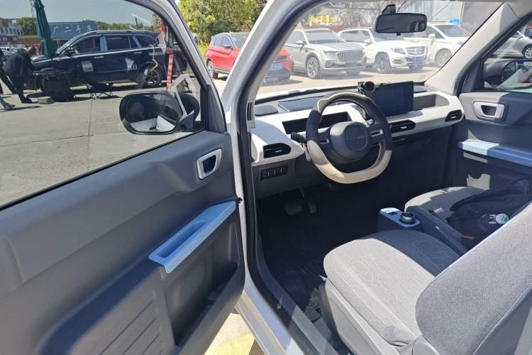 Used Geely Galaxy Panda 2023 Panda Mini 200km Endurance Bear
