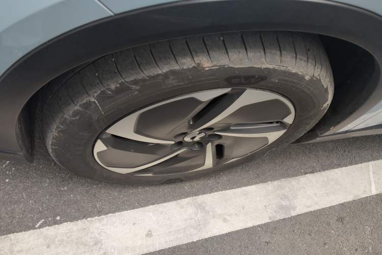 Used Nio ES6 2024 75 kWh
