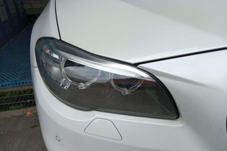 Used BMW 5 Series 2017 525Li Luxury Design Package Right Front Headlight