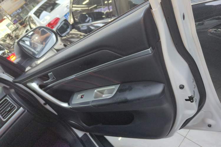 Used Haval M6 2019 1.5T DCT Two-Wheel Drive Value Edition China VI Standard