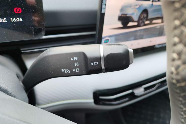 Used Bestune Yueyi 03 2025 445km Joyful Edition Gear Lever