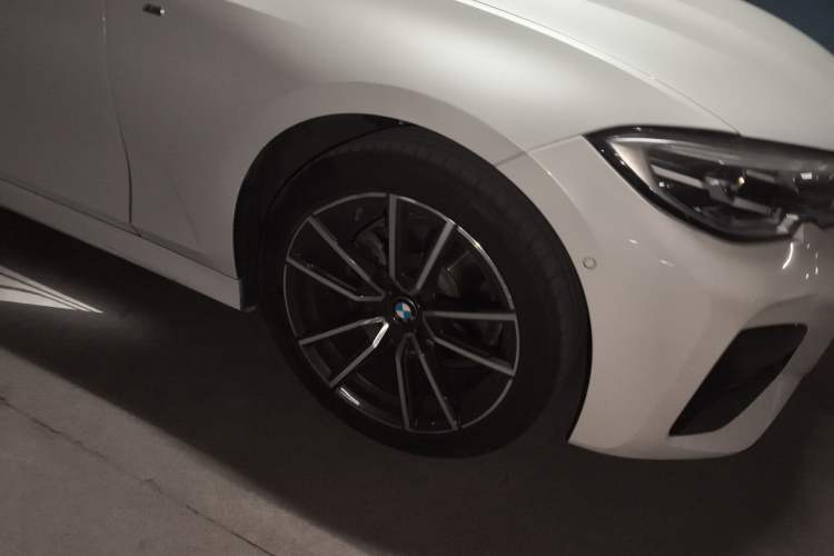 Used BMW 3 Series 2021 Restyled 325Li M Sport Package
