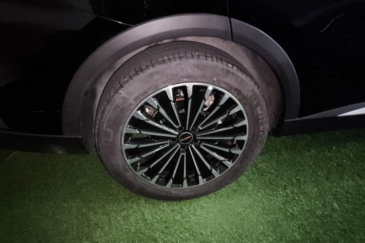 Used EXEED Stellar 2023 400T Four-Wheel Drive Enjoying the Flying Fish Edition