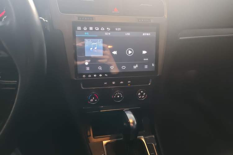 Used Volkswagen Golf 2017 1.6L Automatic Comfort Million-Vehicle Anniversary Edition