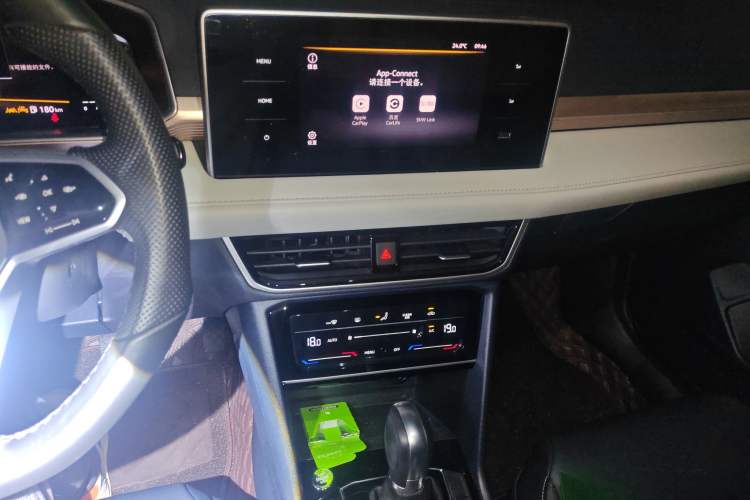 Used Volkswagen Tharu 2023 300TSI Two-Wheel-Drive Moonlight Edition