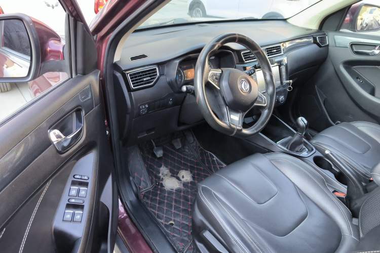 Used Dongfeng Fengon 580 2016 1.8L Manual Comfort Model
