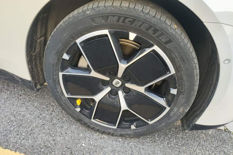 Used Xiaomi Auto SU7 2024 Rear-Drive Long-Range Intelligent Driving Version