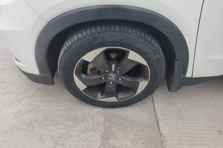 Used Honda Vezel 2016 1.8L CVT Front-Wheel Drive Pioneer Edition Left Front Wheel Hub