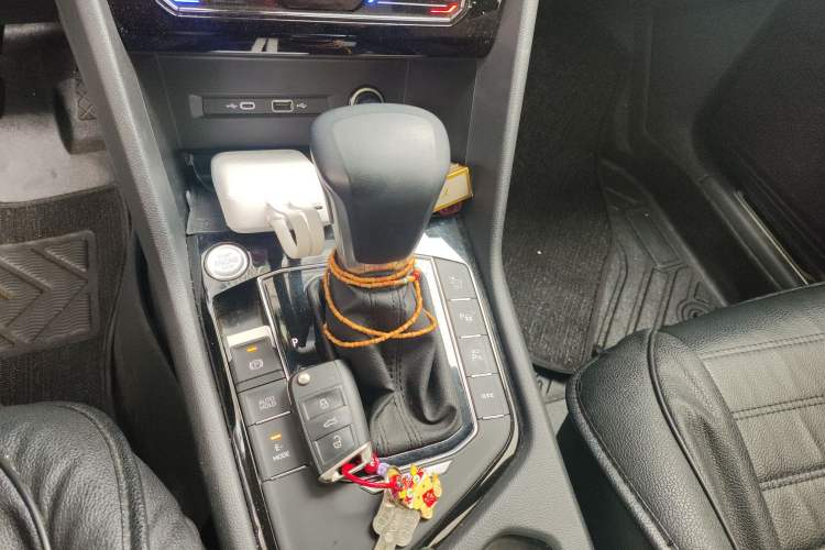 Used Volkswagen Tiguan L New Energy 2022 430 PHEV Plug-in Hybrid Flagship Edition Gear Lever