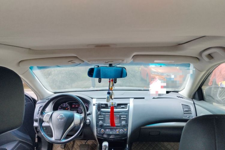 Used Nissan Teana 2013 2.0L XL Comfort Edition Headliner