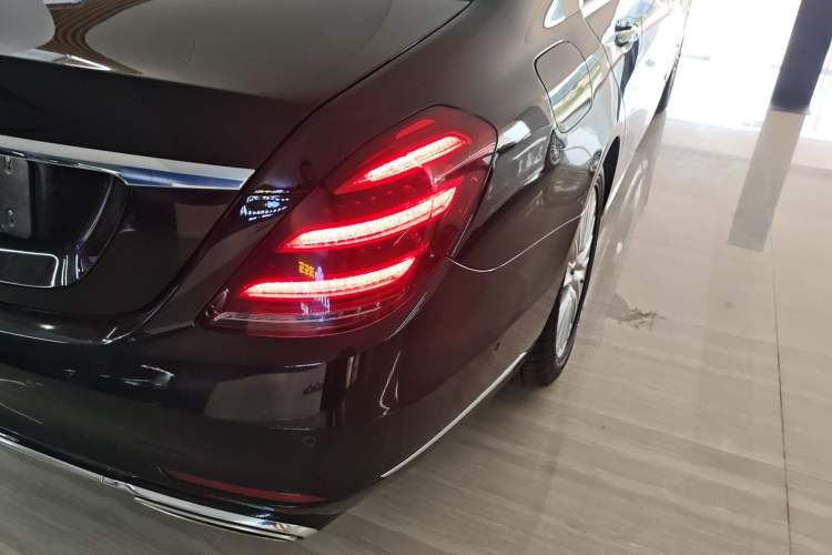 Used Mercedes-Benz S-Class 2019 S 320 L
