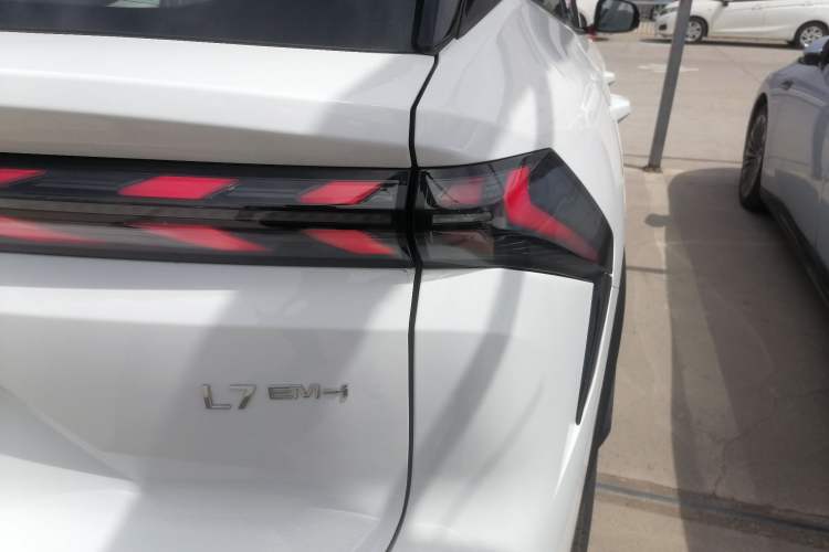 Used Geely Galaxy L7 2025 EM-i 115km Exploration+ Edition
