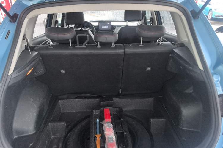 Used FAW Senya R7 2016 1.6L Manual Smart Version
