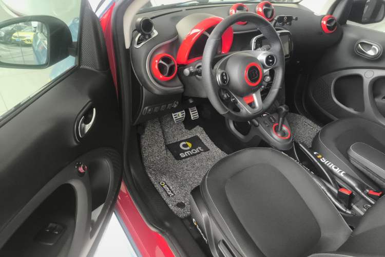 Used smart fortwo 2018 1.0L 52kW Hardtop Passion Edition China V Standard
