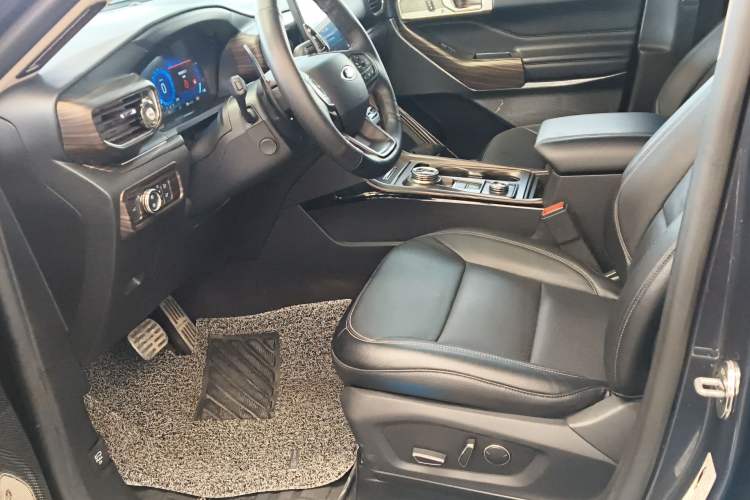 Used Ford Explorer 2020 EcoBoost 285 4x4 Titanium Edition 7-Seater