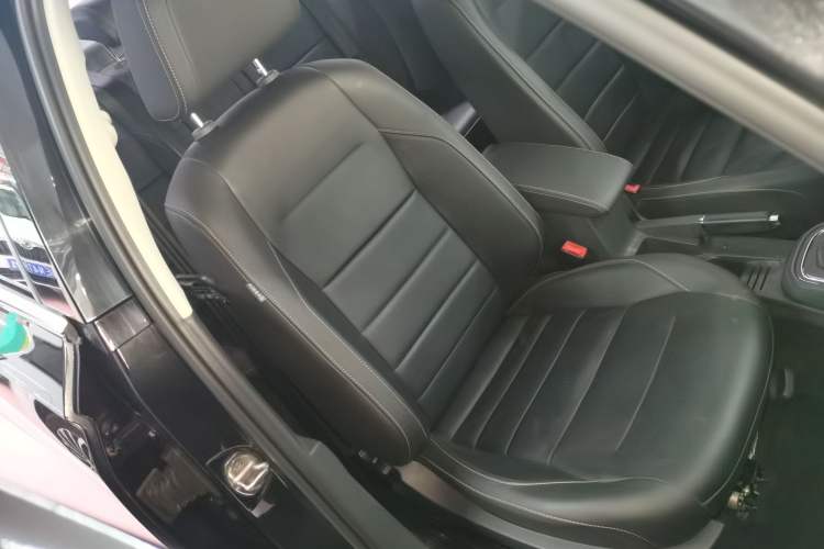 Used Volkswagen Bora 2016 1.6L Automatic Comfort Model
