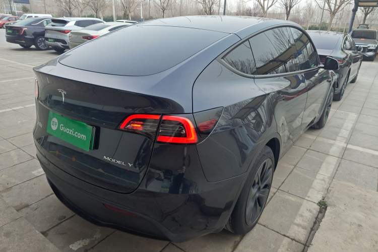 Used Tesla Model Y 2024 Rear-Wheel-Drive Version Rear Right 45 Deg