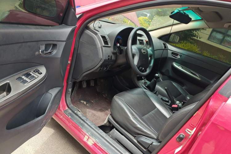 Used BYD L3 2012 1.5L Manual Comfort Edition Driver Seat