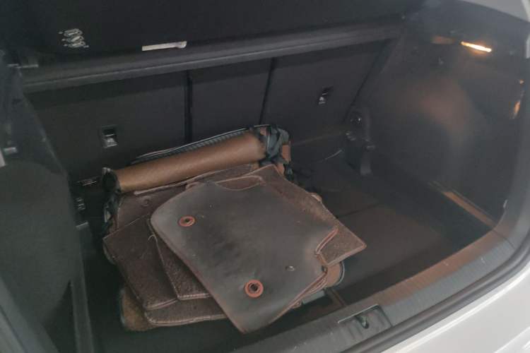 Used Volkswagen Golf Sportsvan 2016 230TSI Automatic Trend Edition Trunk