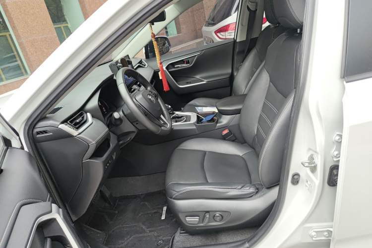 Used Toyota RAV4 2022 2.0L CVT Two-Wheel Drive Fashion Plus Edition