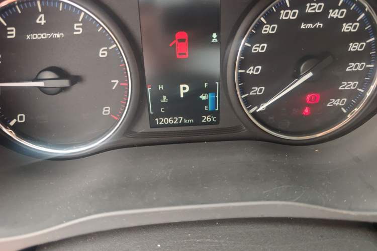 Used Mitsubishi Outlander 2013 2.4L Four-Wheel Drive Luxury Navigation Version 7 Seats
