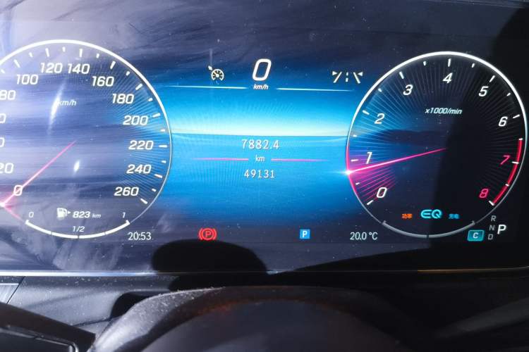 Used Mercedes-Benz C-Class 2022 Restyled C 200 L Sport Edition Odometer Close Up