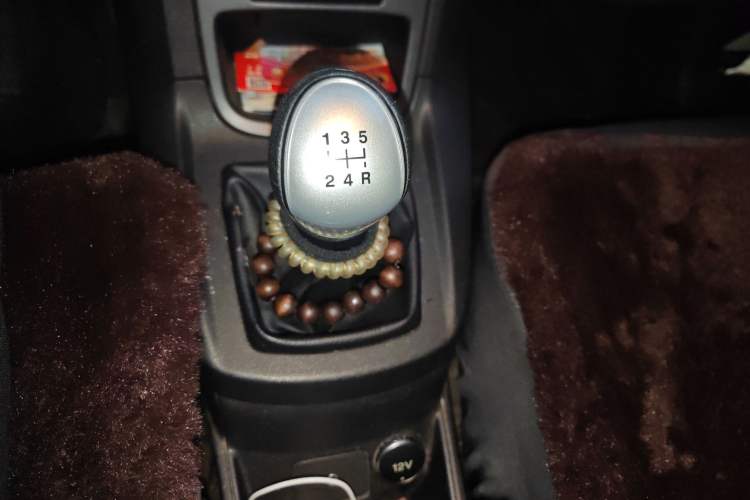 Used Ford Fiesta 2013 Sedan 1.5L Manual Fashion Edition Gear Lever