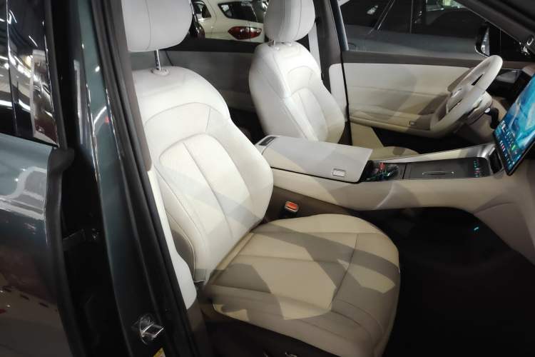 Used Denza N8L 2025 Model Flagship Model