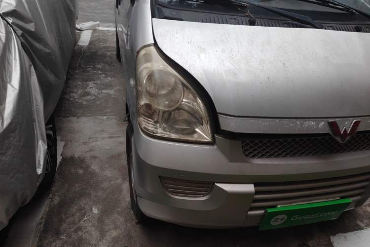 Used Wuling Rongguang 2011 1.2L Base Version
