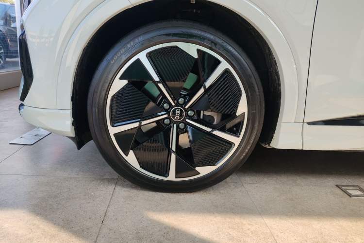 Used Audi Q4 e-tron 2024 40 e-tron Adventure Edition